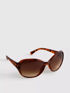 Oval sunglasses