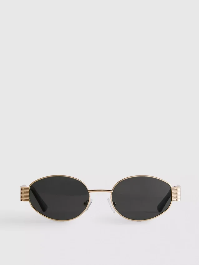 Oval sunglasses