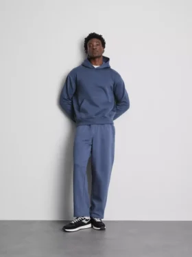 Oversized essential hoodie