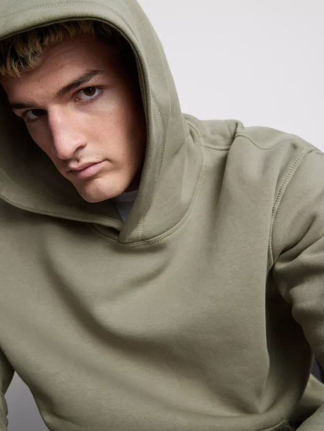 Oversized essential hoodie