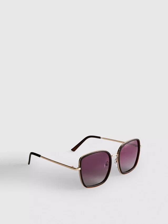 Oversized square sunglasses