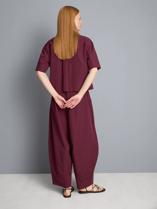 Paper-touch pleated barrel-leg pants