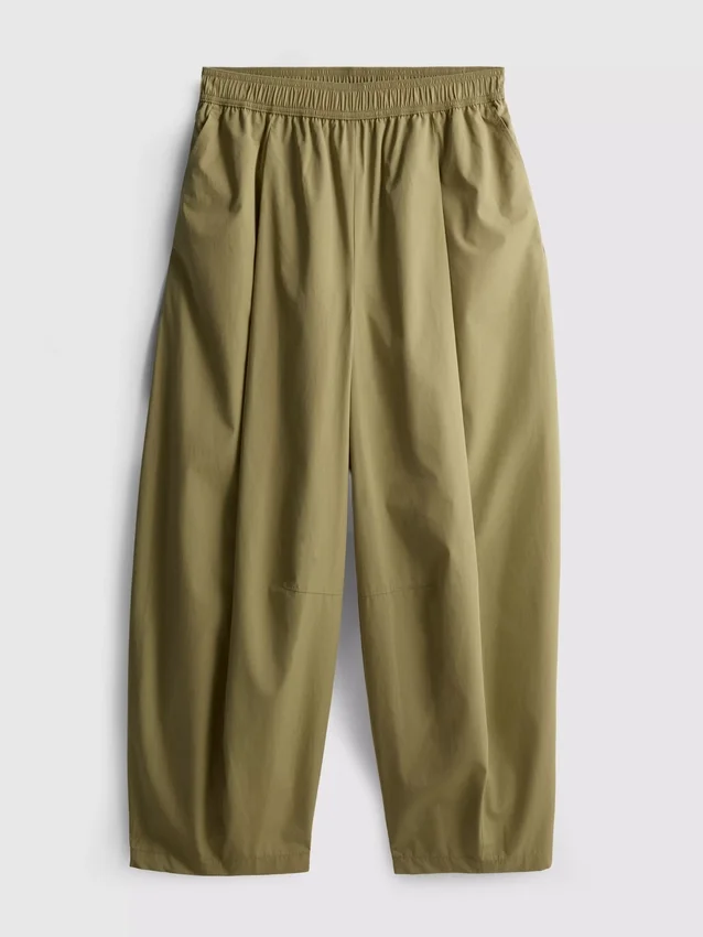 Paper-touch pleated barrel-leg pants