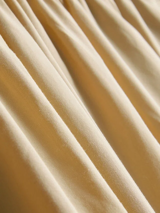 Paper-touch pleated barrel-leg pants