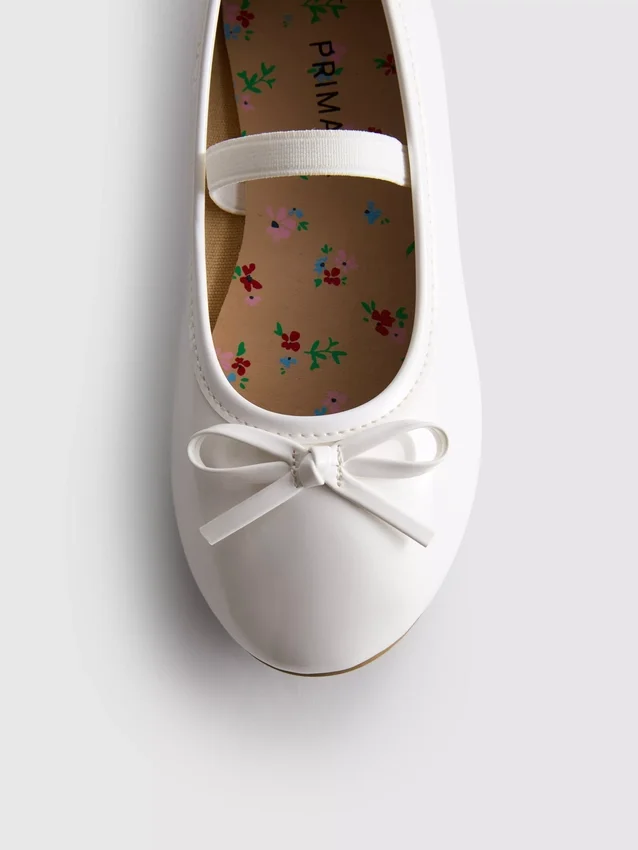 Patent ballet flats