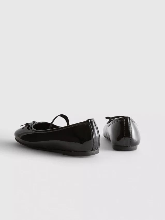 Patent ballet pumps