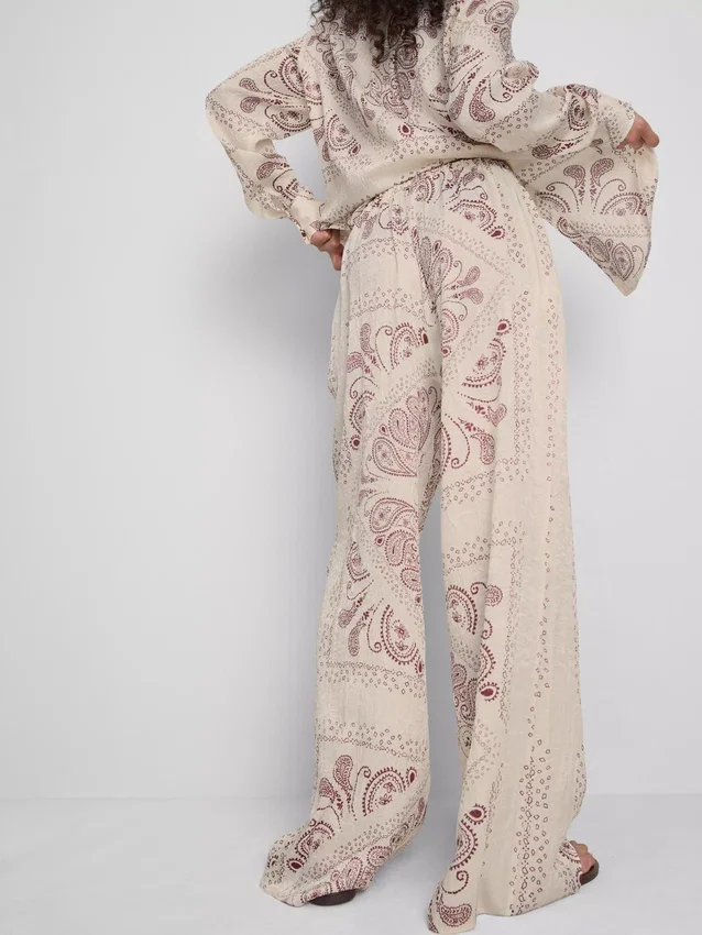 Paula echevarría crushed satin wide leg pants