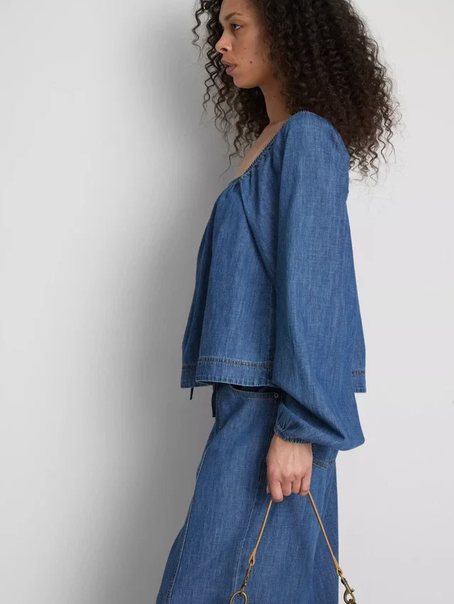 Paula echevarría denim puff-sleeve top