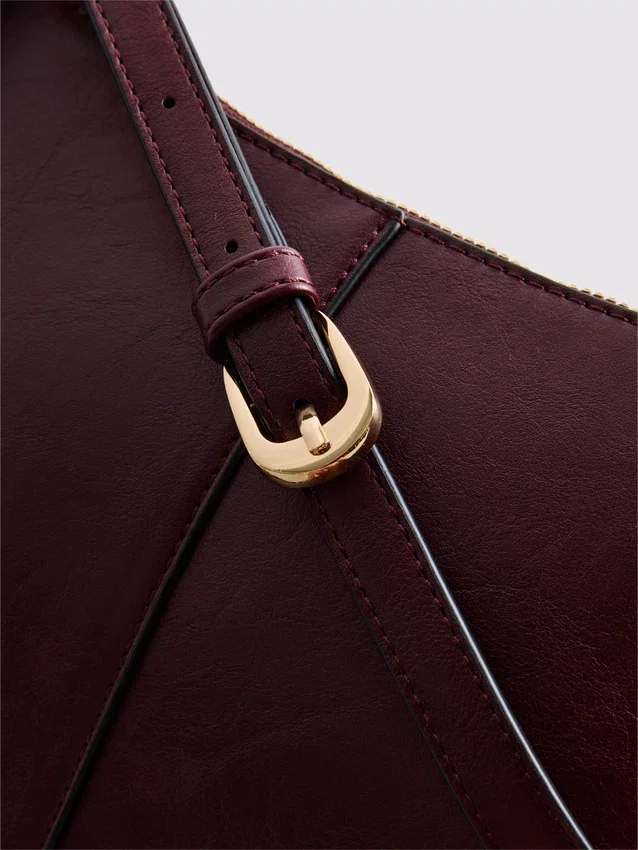Paula echevarría faux leather studded shoulder bag