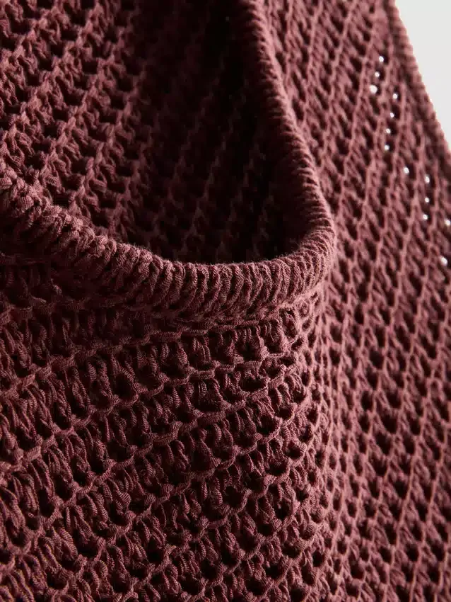 Paula echevarría knitted asymmetrical top