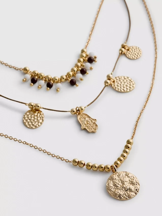 Paula echevarría layered necklace