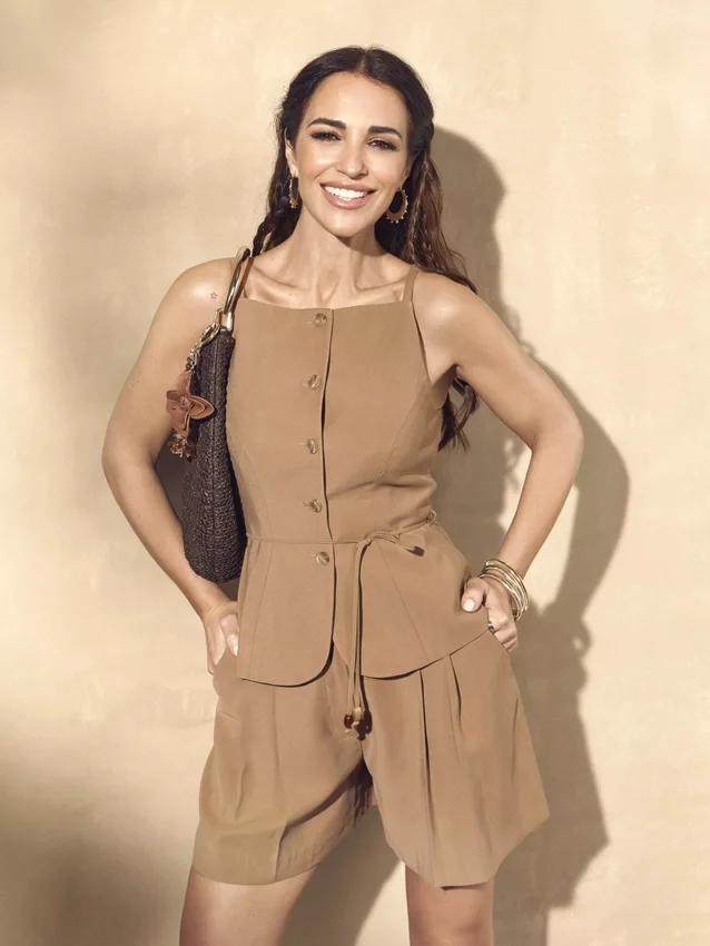 Paula echevarría peplum-hem vest