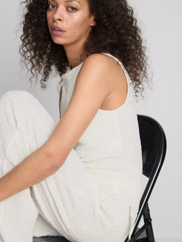 Paula echevarría ruched crinkle tank top