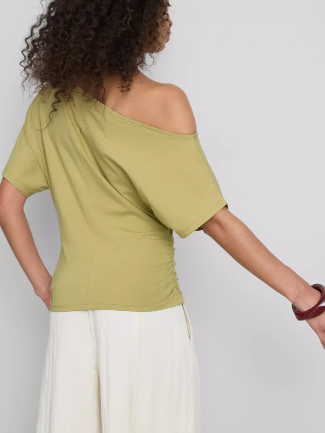 Paula echevarría ruched off-shoulder top