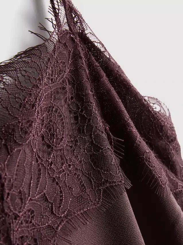Paula echevarría satin lace-trim cami top