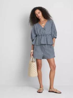 Paula echevarría striped seersucker puff-sleeve blouse
