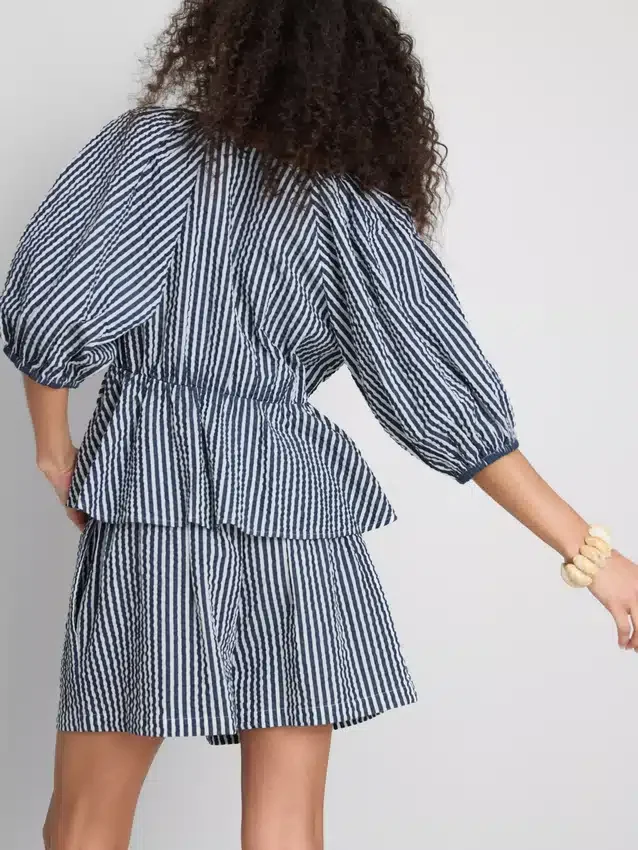 Paula echevarría striped seersucker puff-sleeve blouse