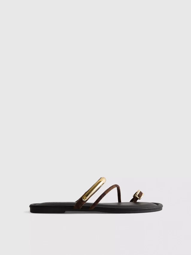 Paula echevarría toe post sandals