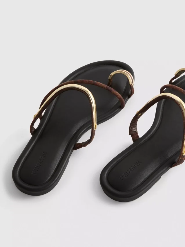 Paula echevarría toe post sandals