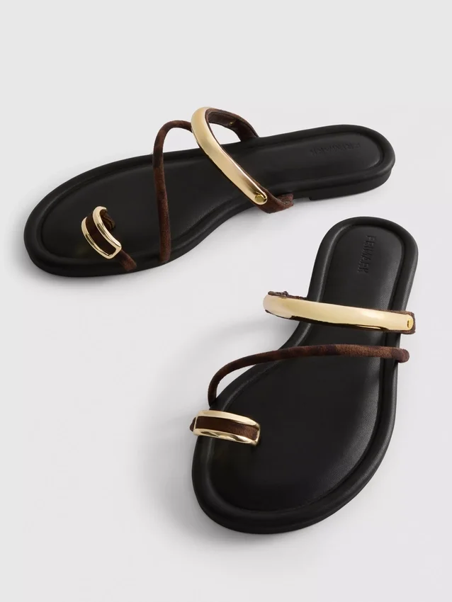 Paula echevarría toe post sandals