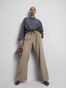 Pleated wide leg pants