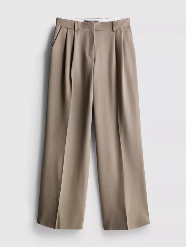 Pleated wide leg pants