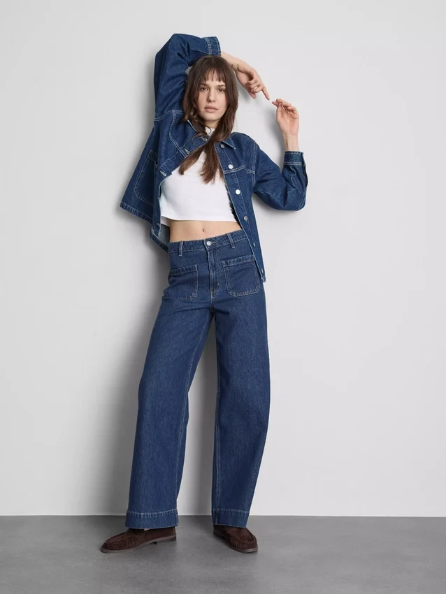 Pocket front wide leg jeans