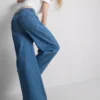 Pocket front wide leg jeans