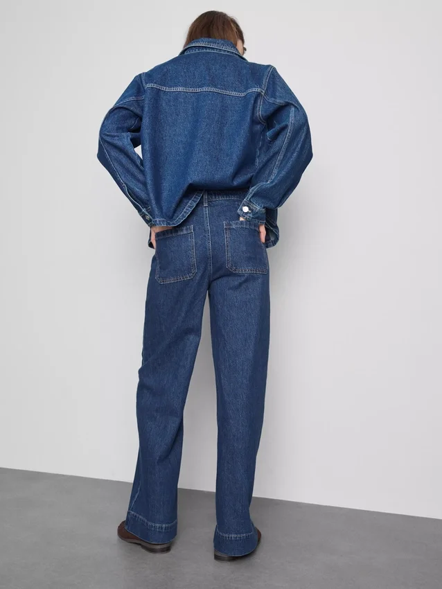 Pocket front wide leg jeans