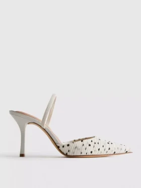 Polka dot pointed pumps