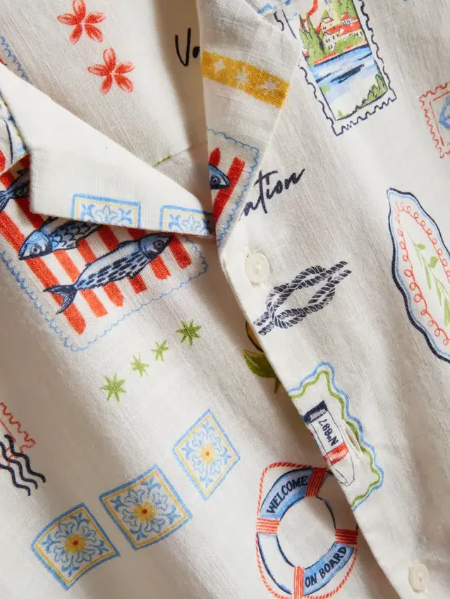 Postcard revere collar shirt
