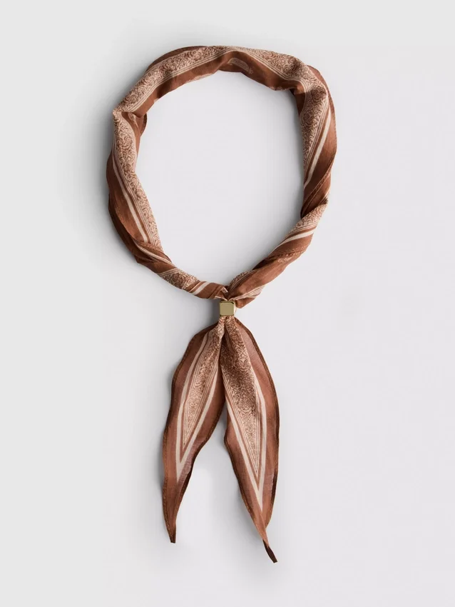 Printed diamond scarf