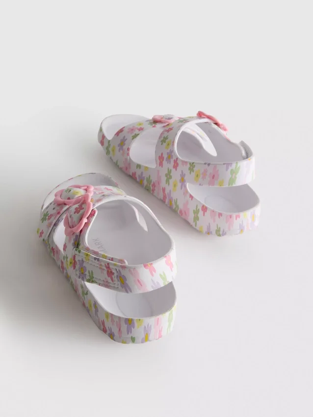 Printed double-buckle strap sandals