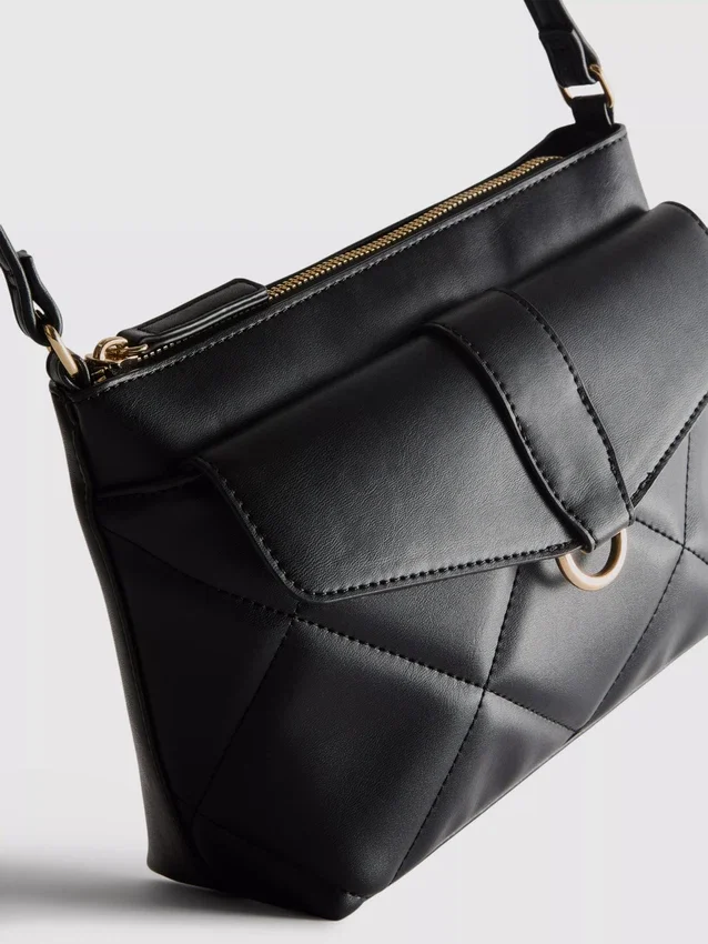 Quilted crossbody bag