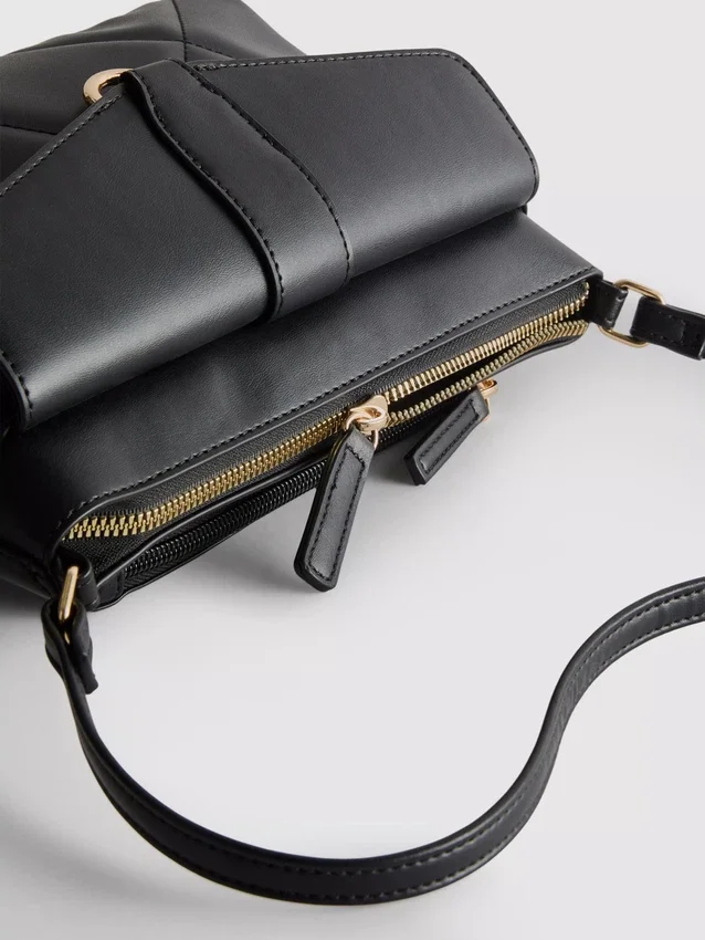 Quilted crossbody bag