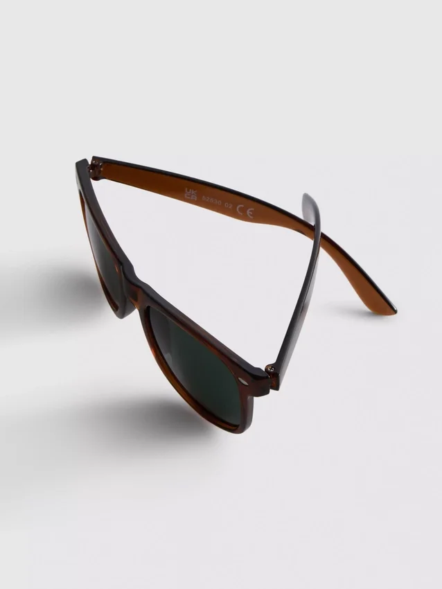Rectangle frame sunglasses