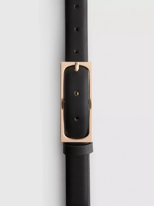 Rectangular buckle belt
