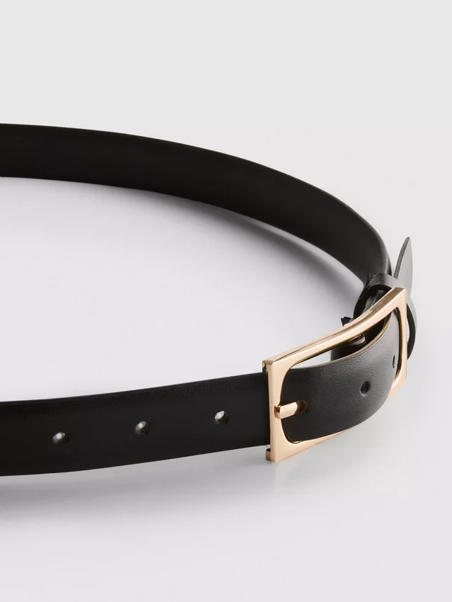 Rectangular buckle belt