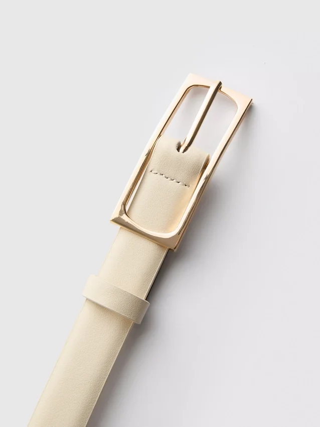 Rectangular buckle belt