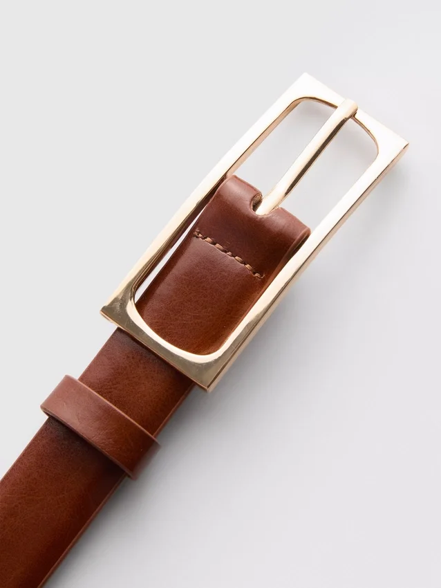 Rectangular buckle belt