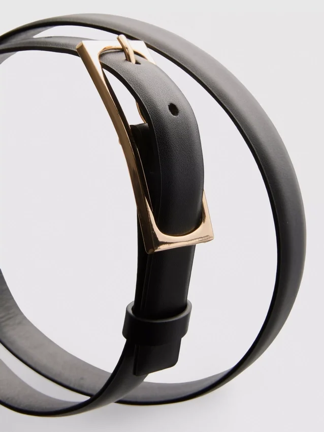 Rectangular buckle belt