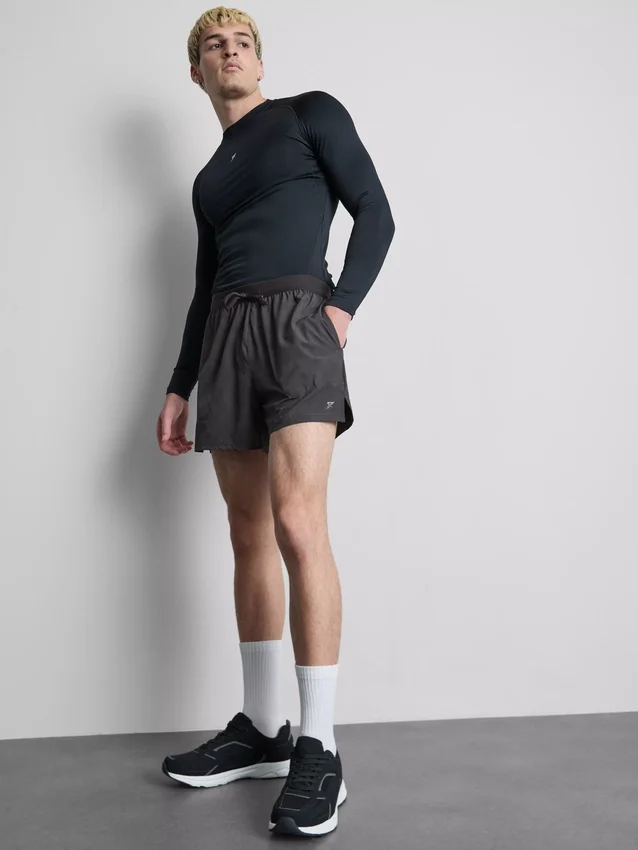 Reflective running shorts