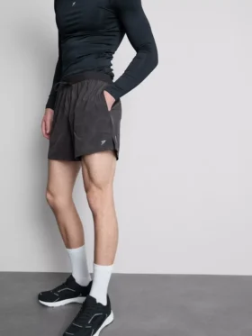 Reflective running shorts