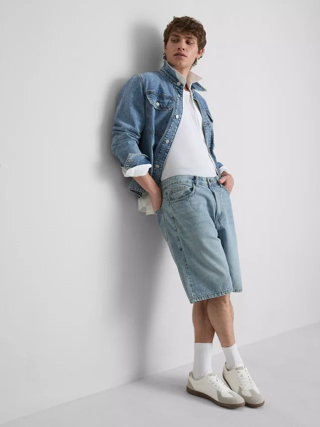 Relaxed denim shorts