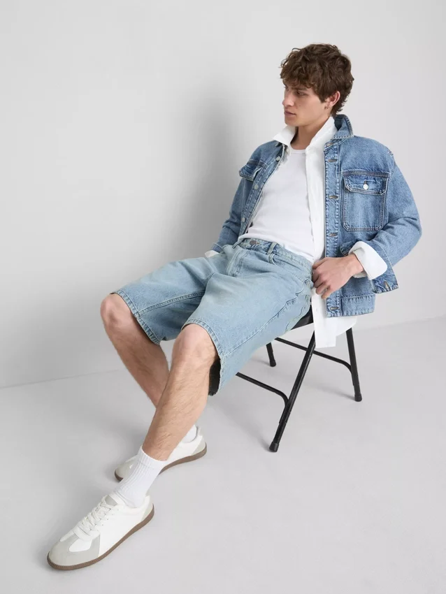 Relaxed denim shorts