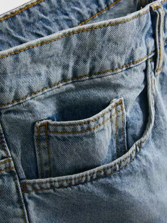 Relaxed denim shorts