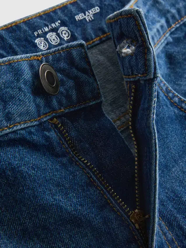 Relaxed denim shorts
