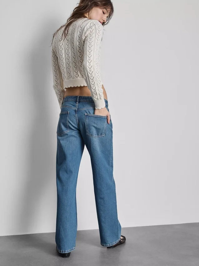 Relaxed low-rise straight-leg denim jeans
