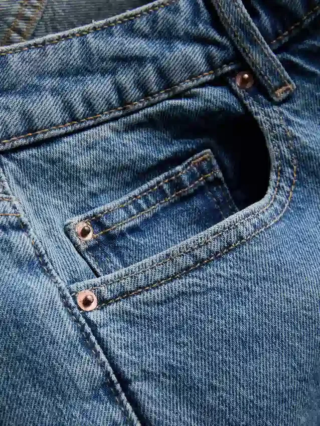 Relaxed low-rise straight-leg denim jeans