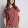 Relaxed round neck air flow tee